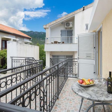 Vila Hortenzija Бечичи Экстерьер фото